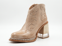 Santiag basse beige Simili Cuir Femme - Talon épais moderne et clous métalliques 1