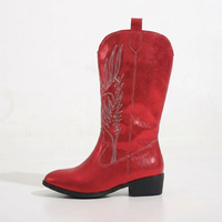 Santiag mi-haute rouge Simili Cuir Femme - Éclat moderne avec broderies western 3