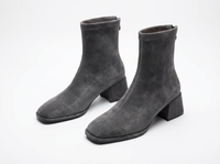 Bottine à talon gris Daim Synthétique Femme - Bout carré élégant, stabilité moderne 1