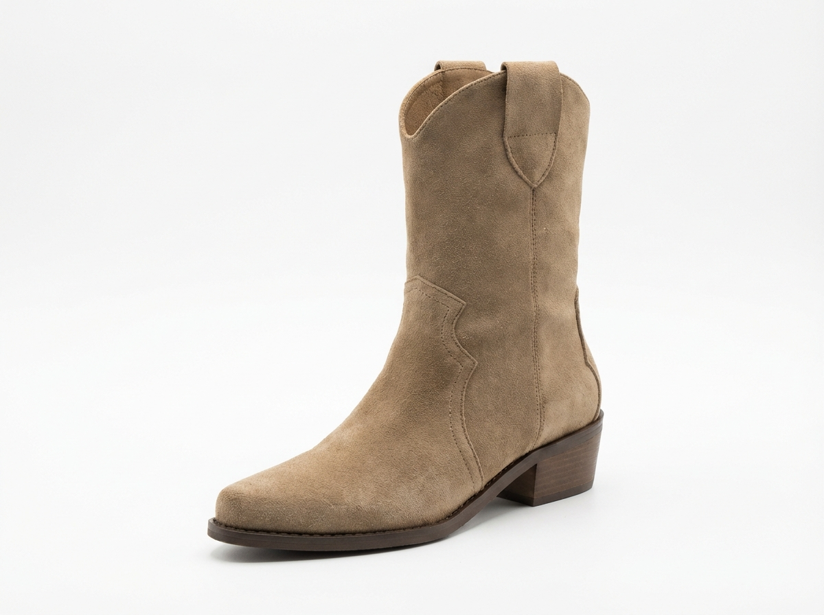 Santiag basse beige Daim Femme - Élégance rétro avec talons carrés