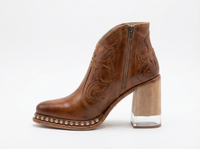 Santiag basse marron clair Simili Cuir Femme - Santiags modernes avec clous décoratifs 2