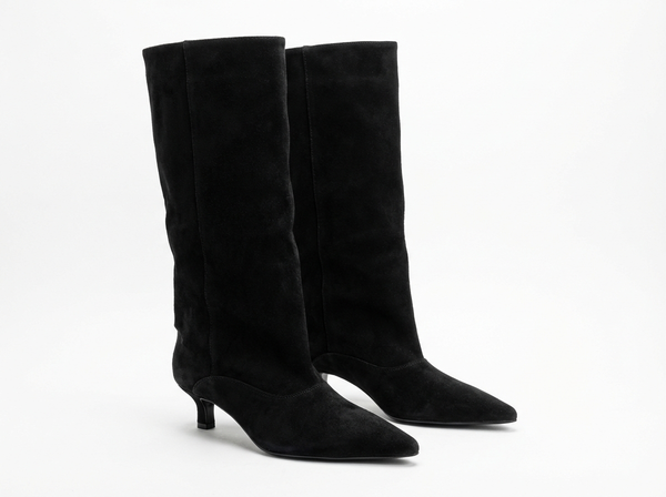 Botte haute noir Daim Synthétique Femme - Santiags noires à bout pointu élancé - three_quarter_view