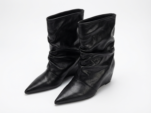 Bottine haute noir Simili Cuir Femme - Bottes noires à bout pointu sophistiqué - three_quarter_view